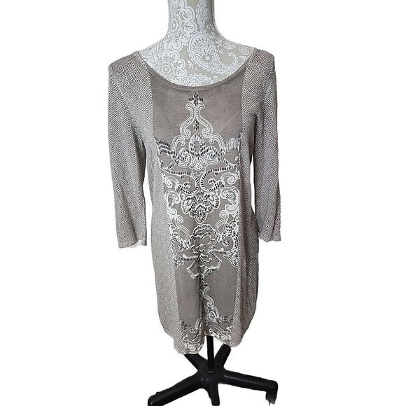Chico's embellished tunic Top Mystic Scroll Athena Womens tan 3/4 Sleeve Medium - Picture 1 of 8
